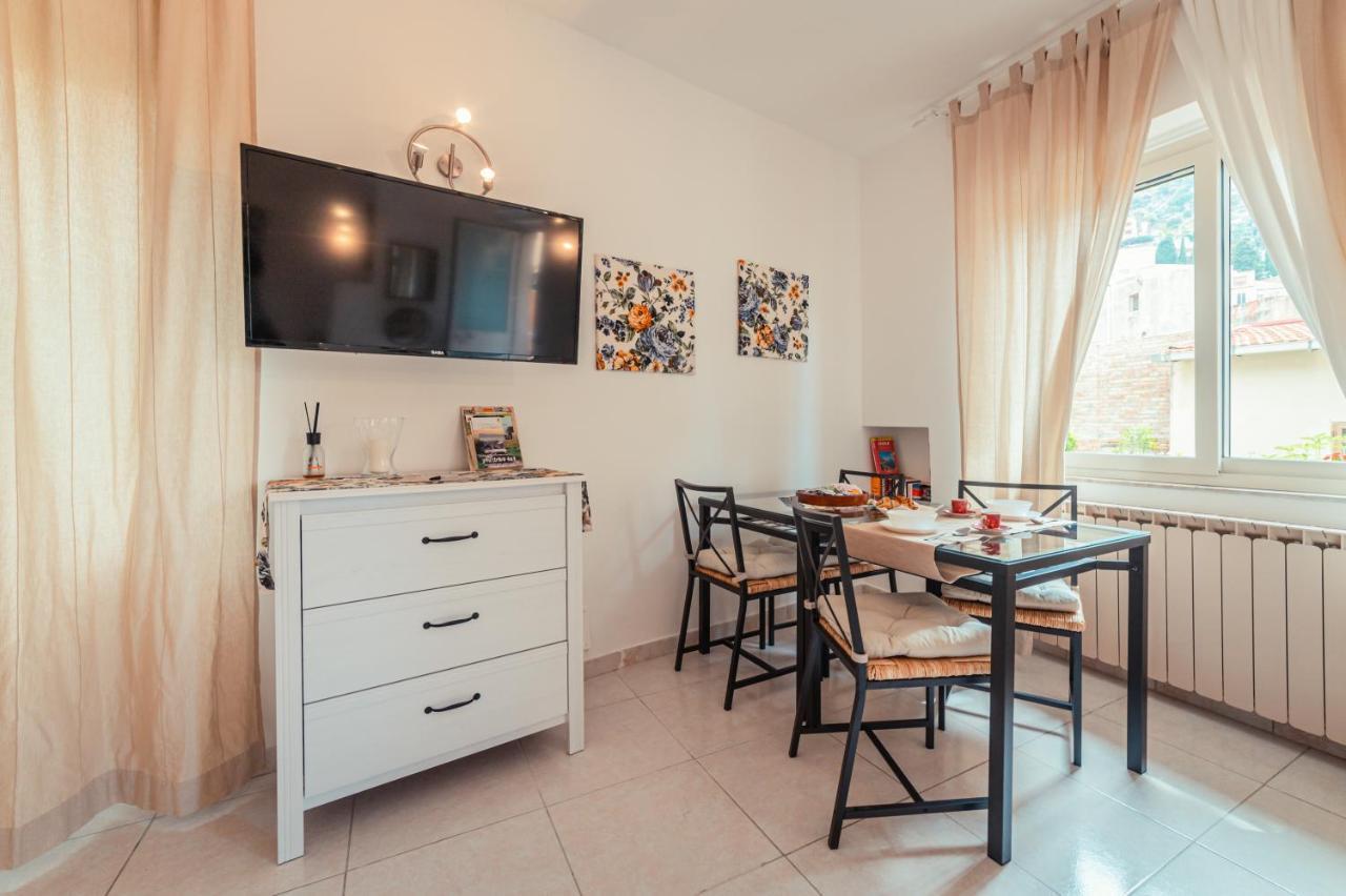 Taormina Apartments Экстерьер фото